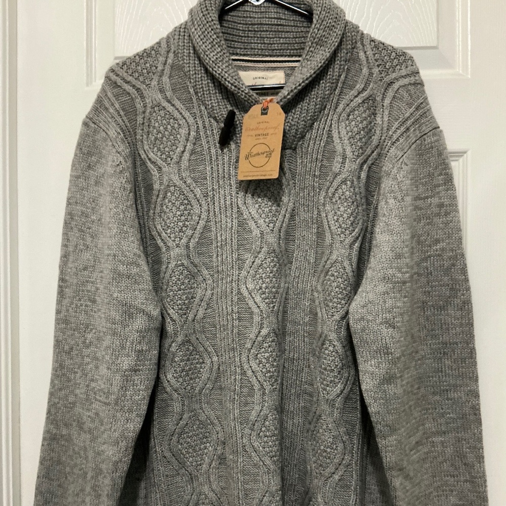 NWT gorgeous Mens sweater